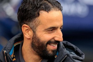 曼联高层对阿莫林给予充分信任,冬季转会窗将保持稳定态势 曼联高层对阿莫林给予充分信任,冬季转会窗将保持稳定态势