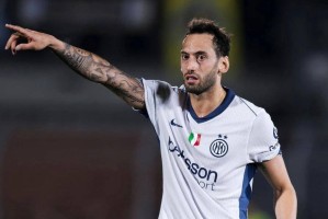 国米中场真核因伤缺席下轮联赛，意国脚新赛季首次先发登场