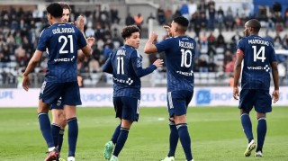 法甲焦点战：巴黎圣日耳曼VS巴黎FC，实力悬殊下的德比对决